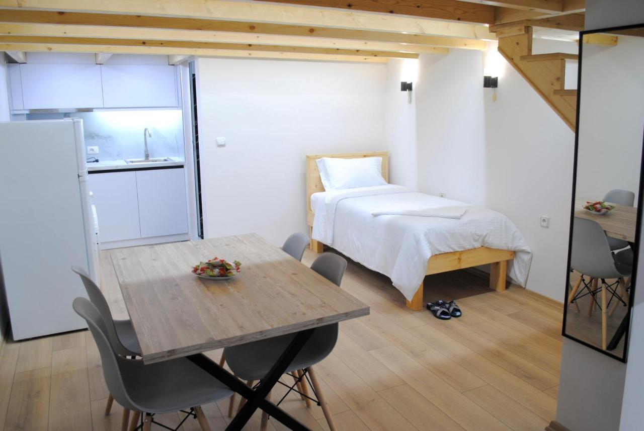 Guest House Dashi Gjirokastër Екстериор снимка