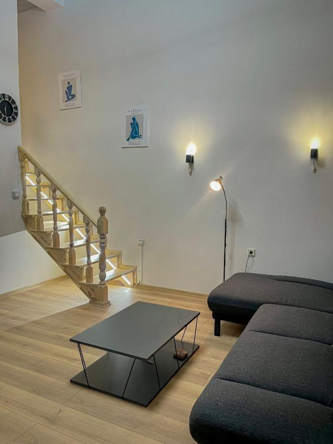 Guest House Dashi Gjirokastër Екстериор снимка